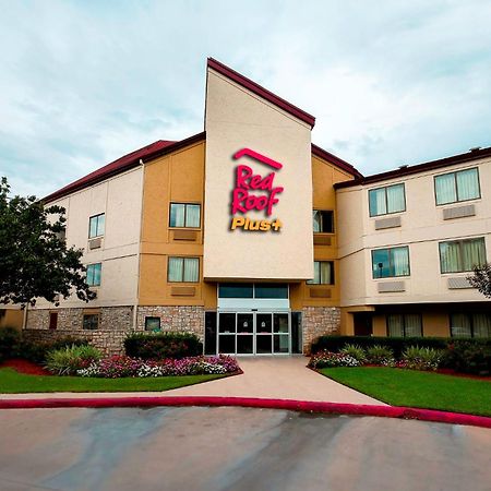 Red Roof Inn Plus+ Houston - Energy Corridor Екстер'єр фото