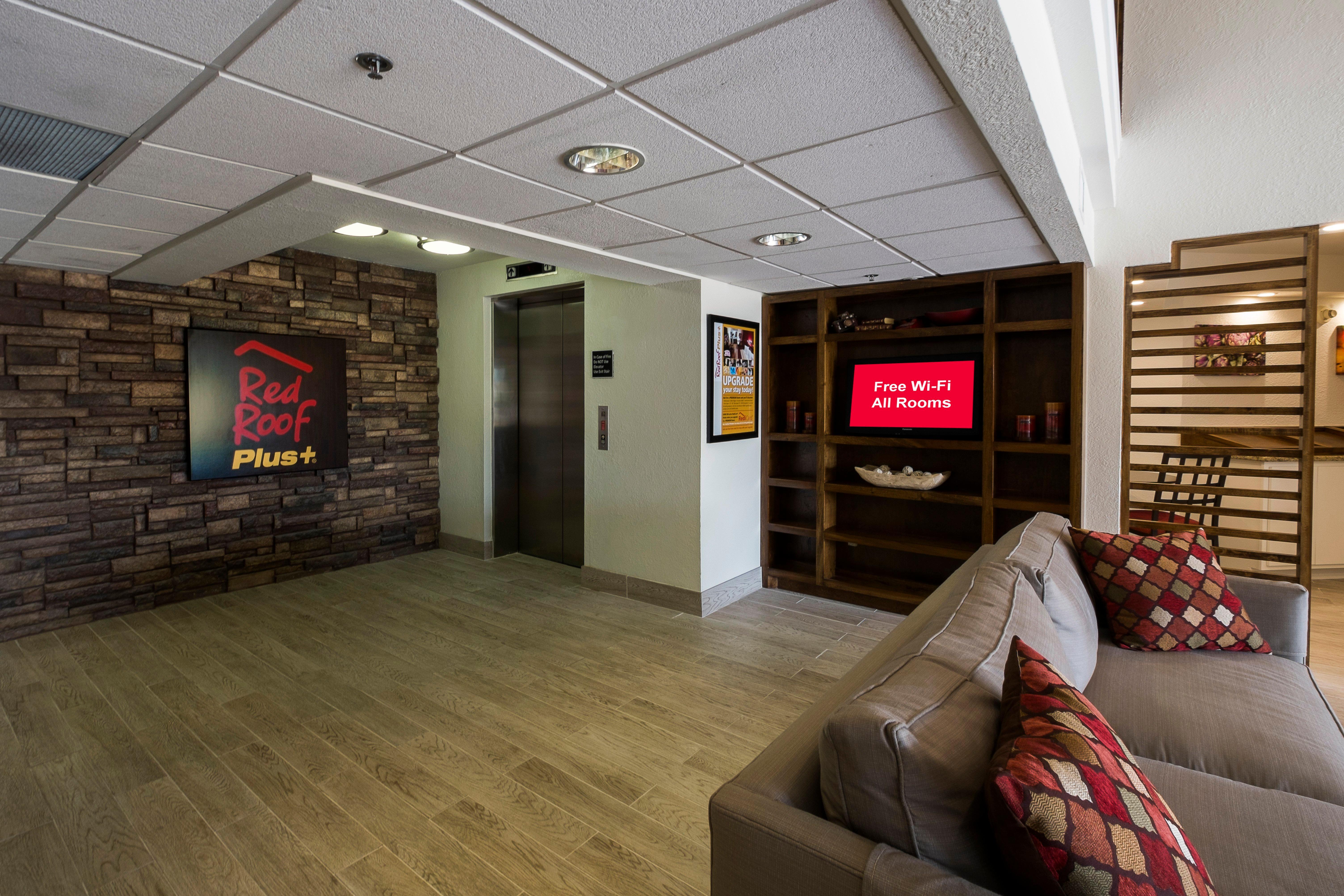 Red Roof Inn Plus+ Houston - Energy Corridor Екстер'єр фото