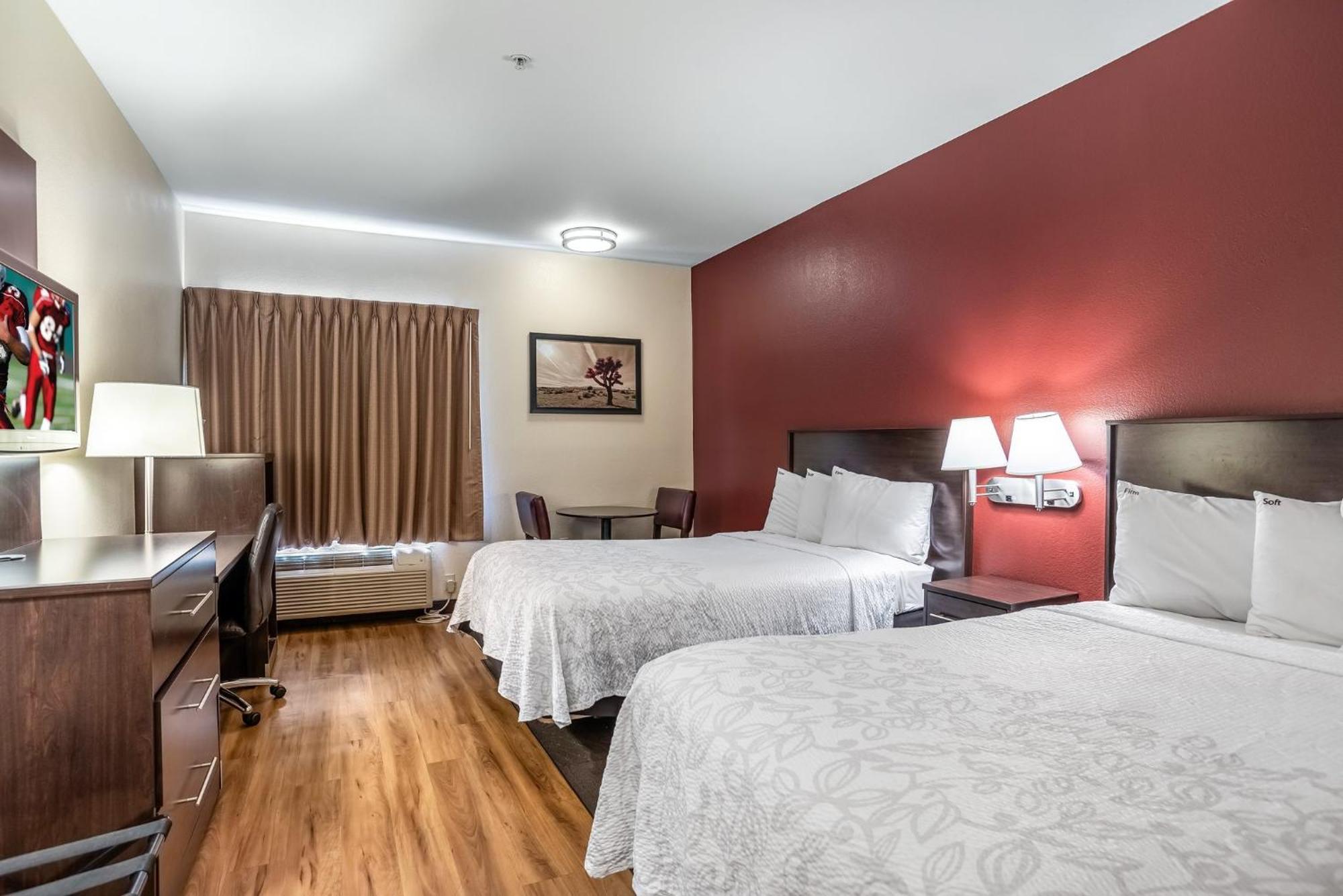 Red Roof Inn Plus+ Houston - Energy Corridor Екстер'єр фото