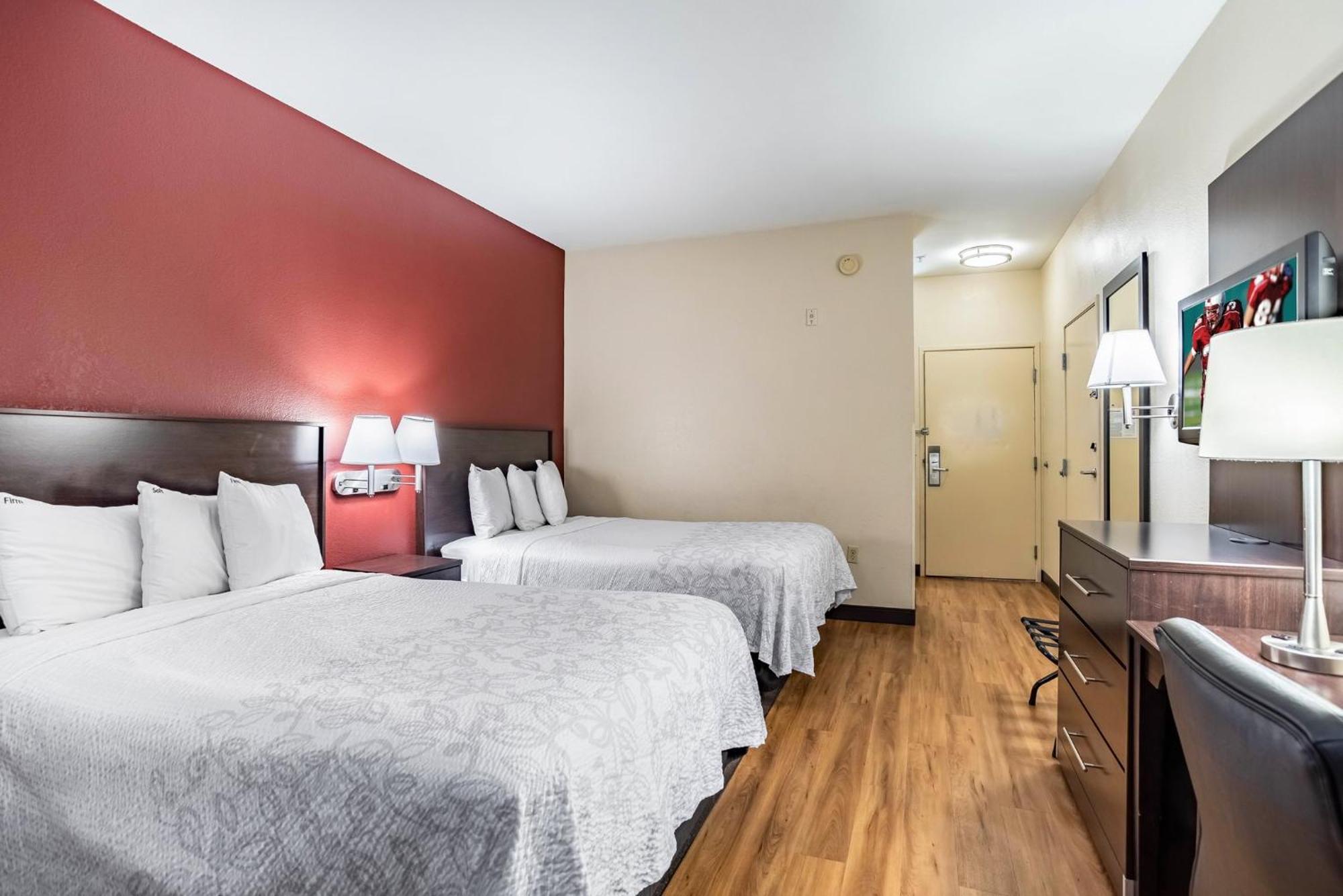 Red Roof Inn Plus+ Houston - Energy Corridor Екстер'єр фото
